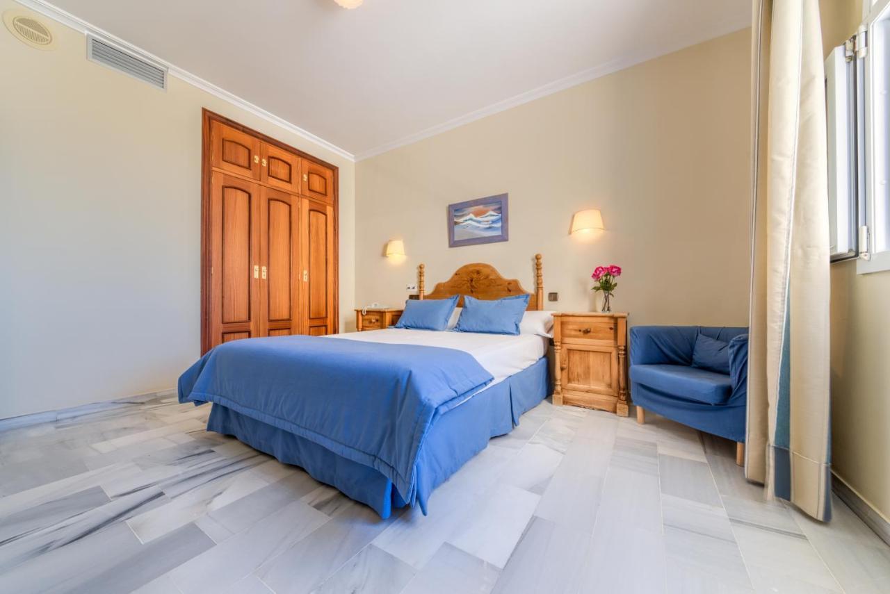 Hotel La Espanola Chipiona Bagian luar foto
