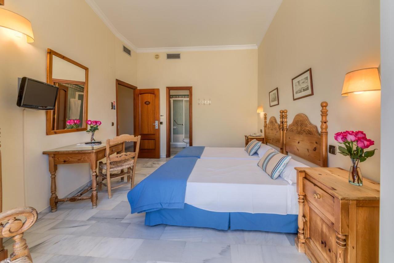 Hotel La Espanola Chipiona Bagian luar foto