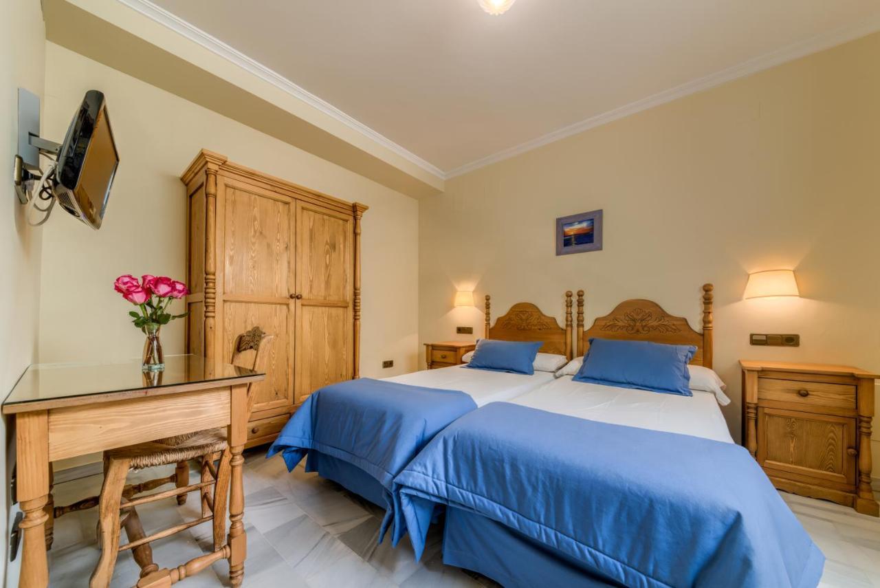 Hotel La Espanola Chipiona Bagian luar foto